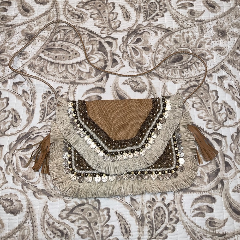 Shashi Leela clutch